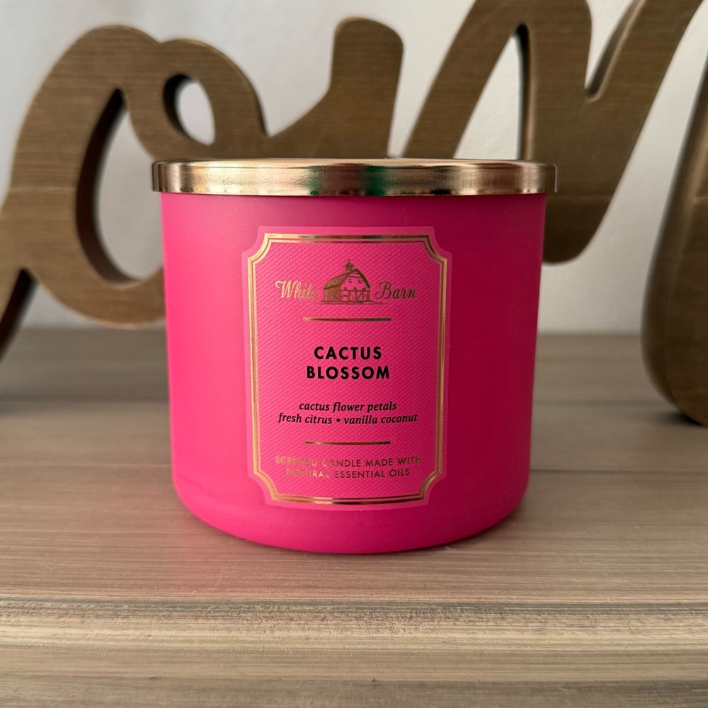 White Barn Cactus Blossom 3-Wick Candle with Gold Lid